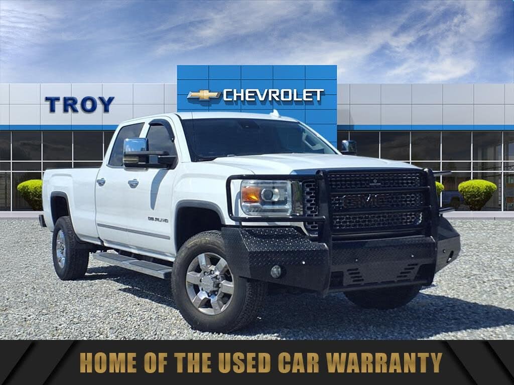 2017 GMC Sierra 3500HD Denali Crew Cab LB DRW 4WD