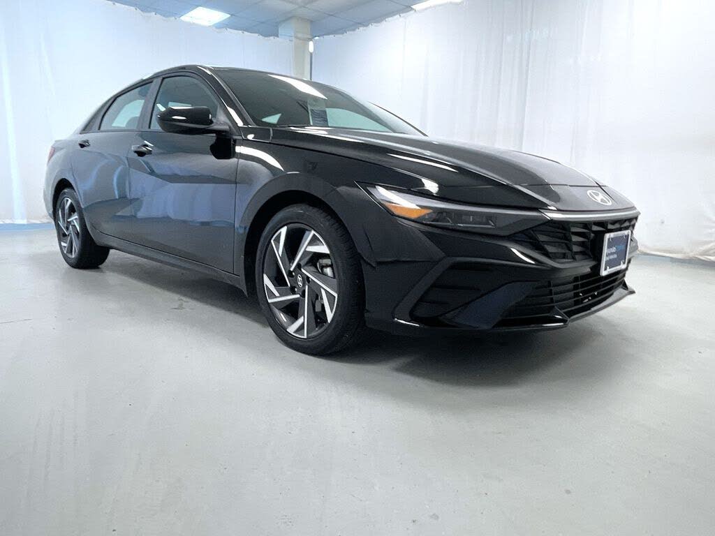 2025 Hyundai Elantra SEL Sport FWD