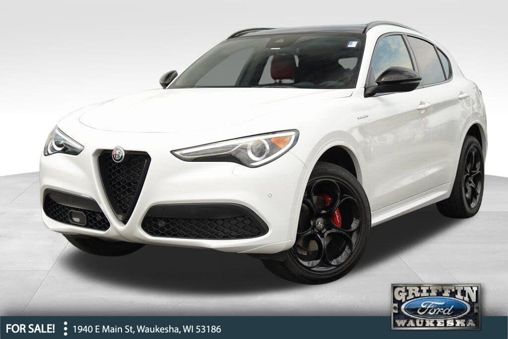 2023 Alfa Romeo Stelvio Veloce AWD