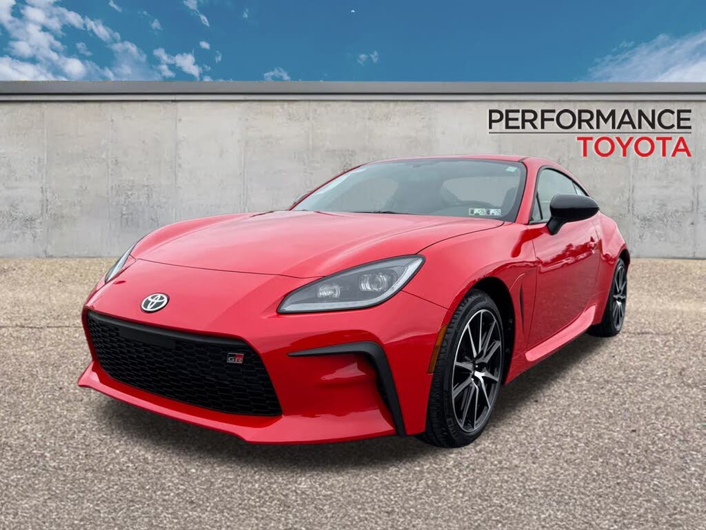 2025 Toyota GR86 RWD