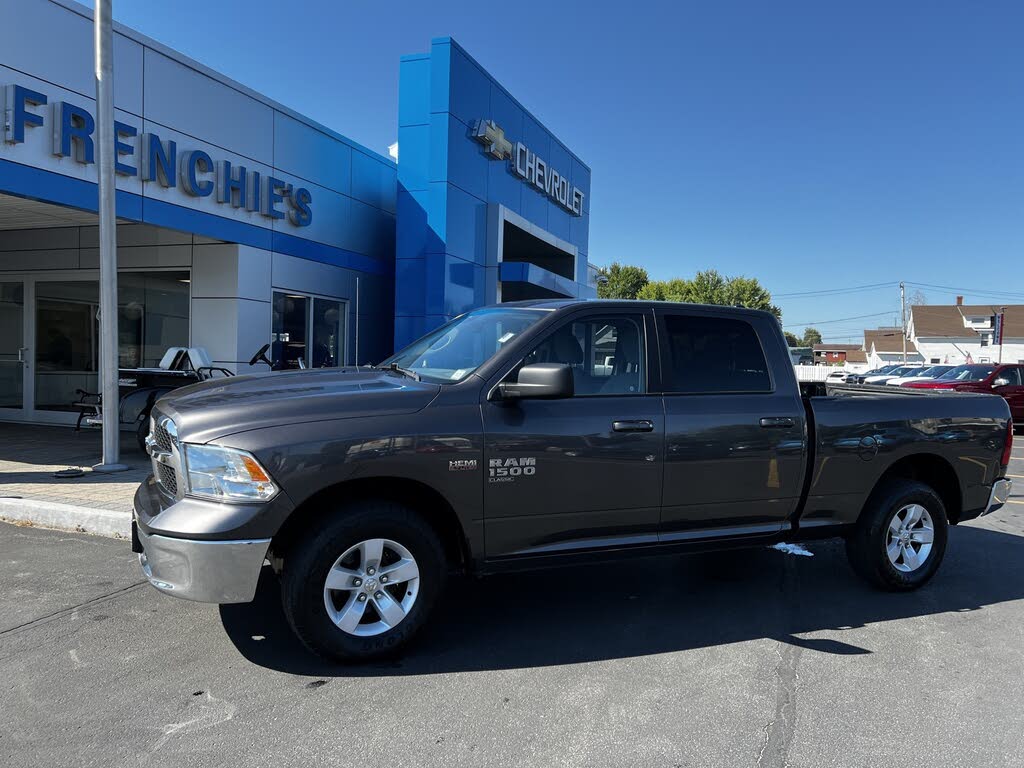 2019 RAM 1500 Classic SLT Crew Cab 4WD