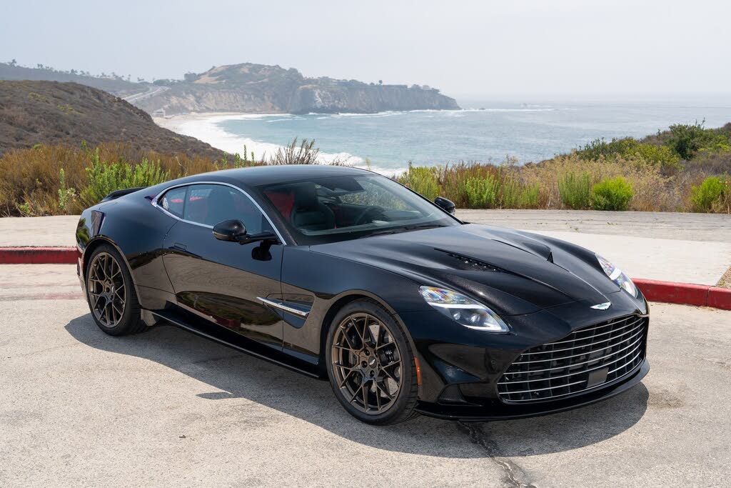 2025 Aston Martin Vanquish Coupe RWD