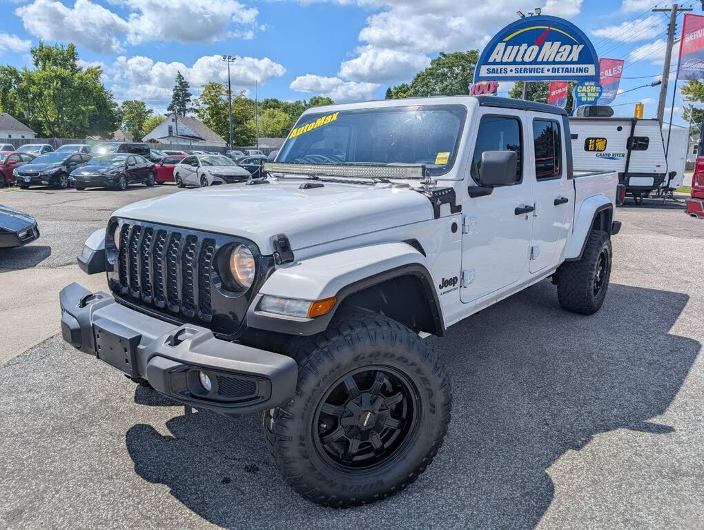 Jeep Gladiator Sport S Crew Cab 4WD 2022
