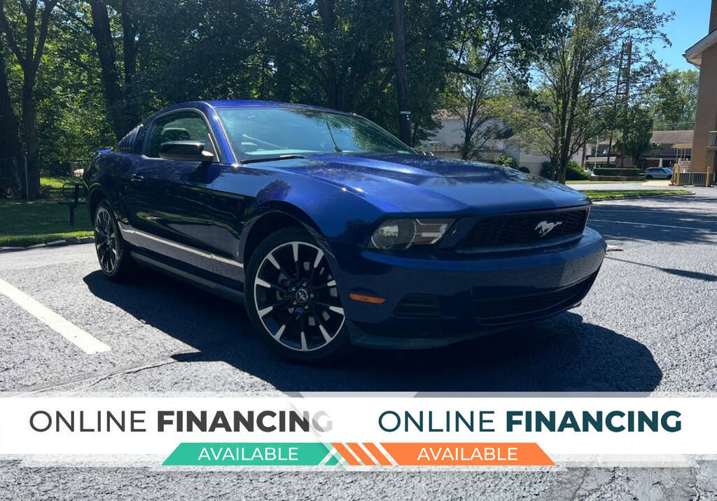 2012 Ford Mustang V6 Premium Coupe RWD