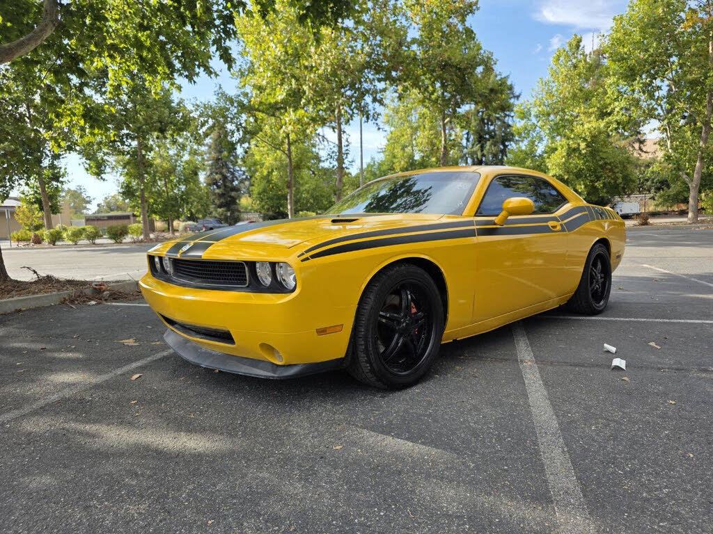 2010 Dodge Challenger SRT8 RWD