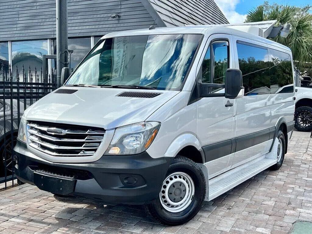 2014 Freightliner Sprinter Passenger 2500 144