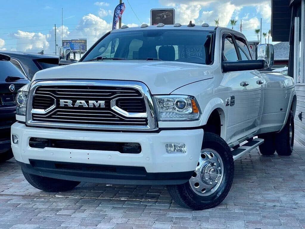 2018 RAM 3500 Laramie Longhorn Crew Cab LB DRW 4WD