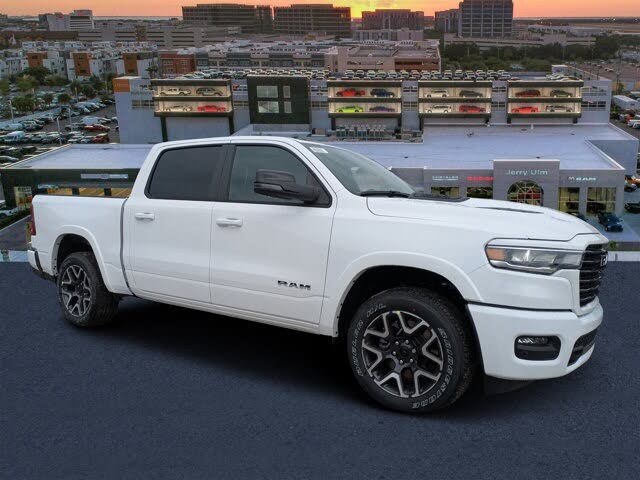 2026 RAM 1500 Laramie Crew Cab 4WD
