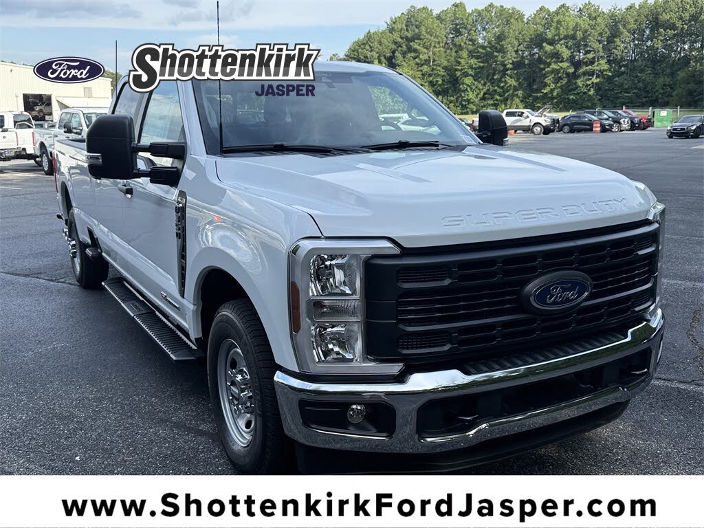 2026 Ford F-350 Super Duty XLT Crew Cab RWD