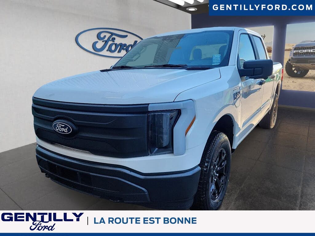 Ford F-150 Lightning Pro SuperCrew AWD 2025