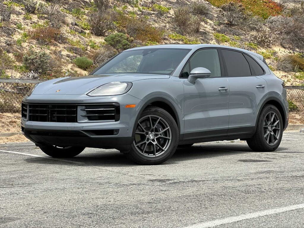 2025 Porsche Cayenne AWD