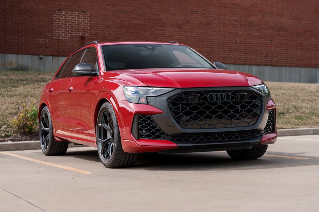 2025 Audi RS Q8 4.0T quattro Performance