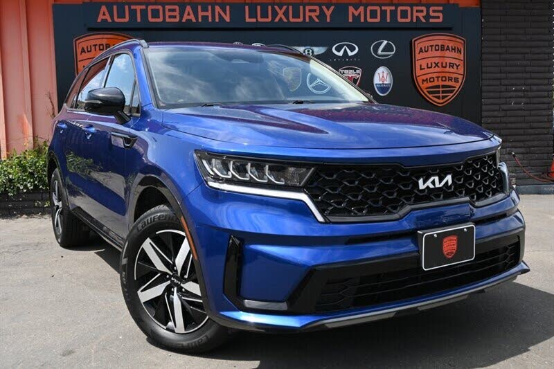 2022 Kia Sorento S FWD