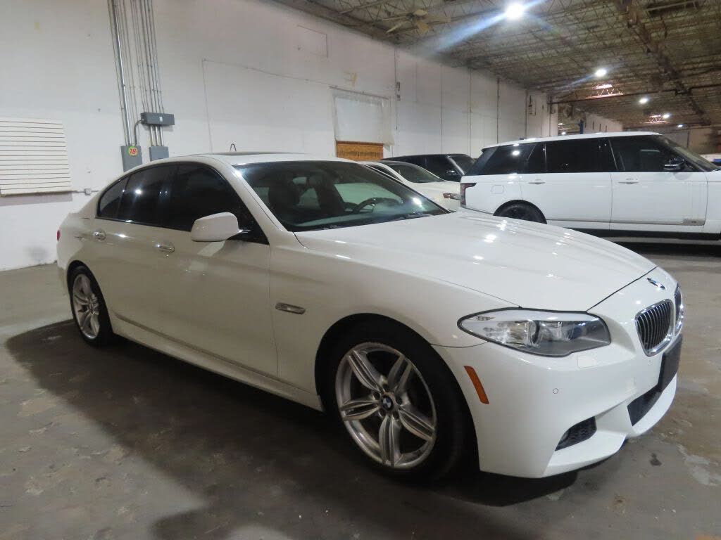 2013 BMW 5 Series 535i Sedan RWD