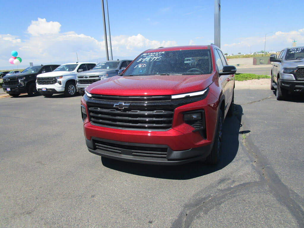 2025 Chevrolet Traverse LT FWD
