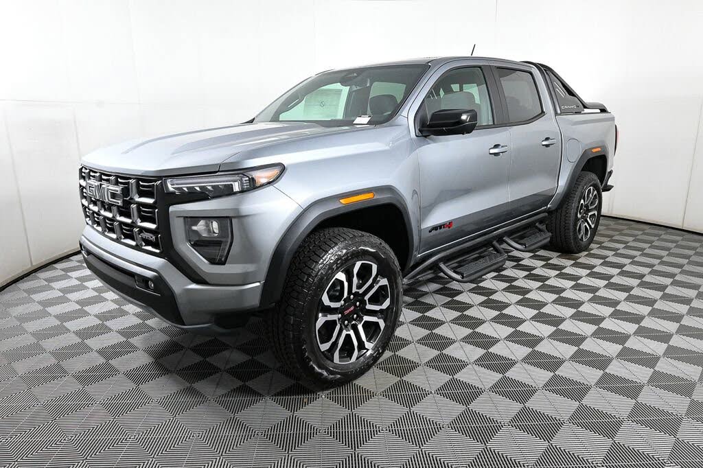 2025 GMC Canyon AT4 Crew Cab 4WD