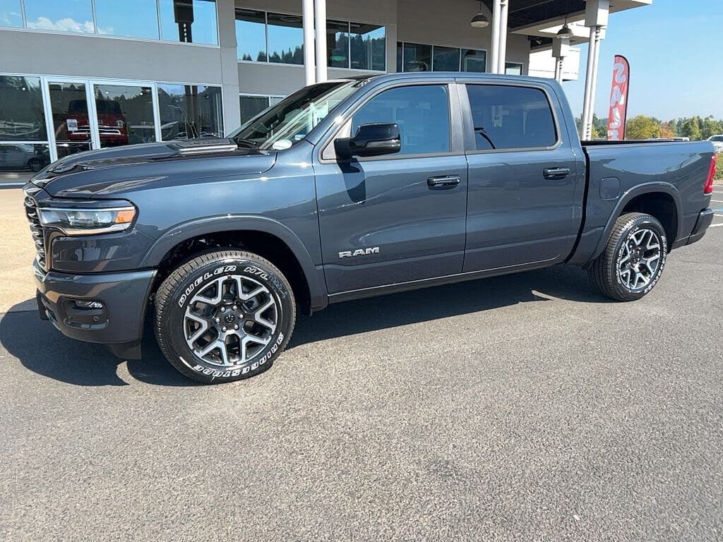 2026 RAM 1500 Laramie Crew Cab 4WD