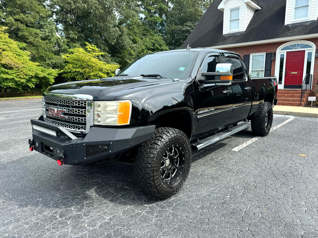2012 GMC Sierra 2500HD Denali Crew Cab SB 4WD