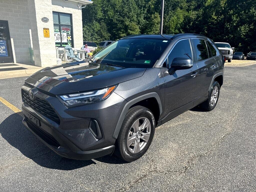 2023 Toyota RAV4 XLE FWD