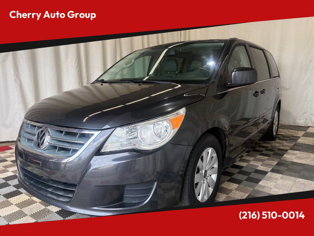 2012 Volkswagen Routan SEL Premium