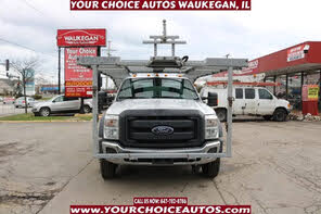 Ford F-550 Super Duty XL Crew Cab DRW RWD