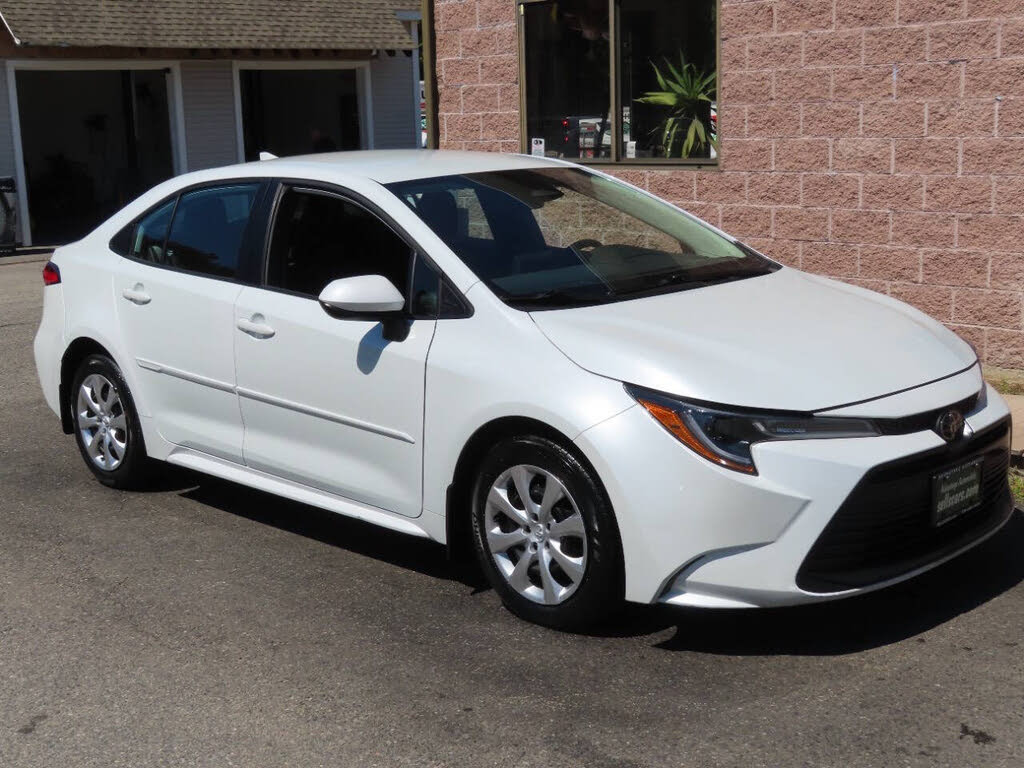 2024 Toyota Corolla LE FWD