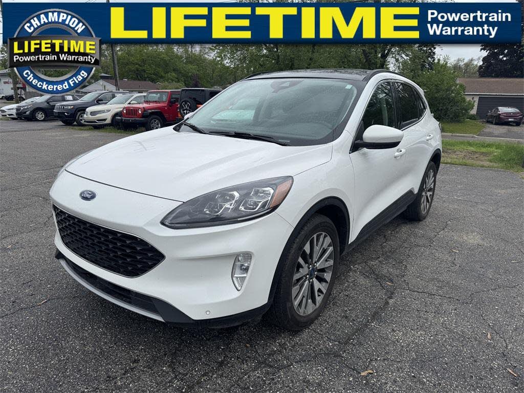 2022 Ford Escape Titanium AWD
