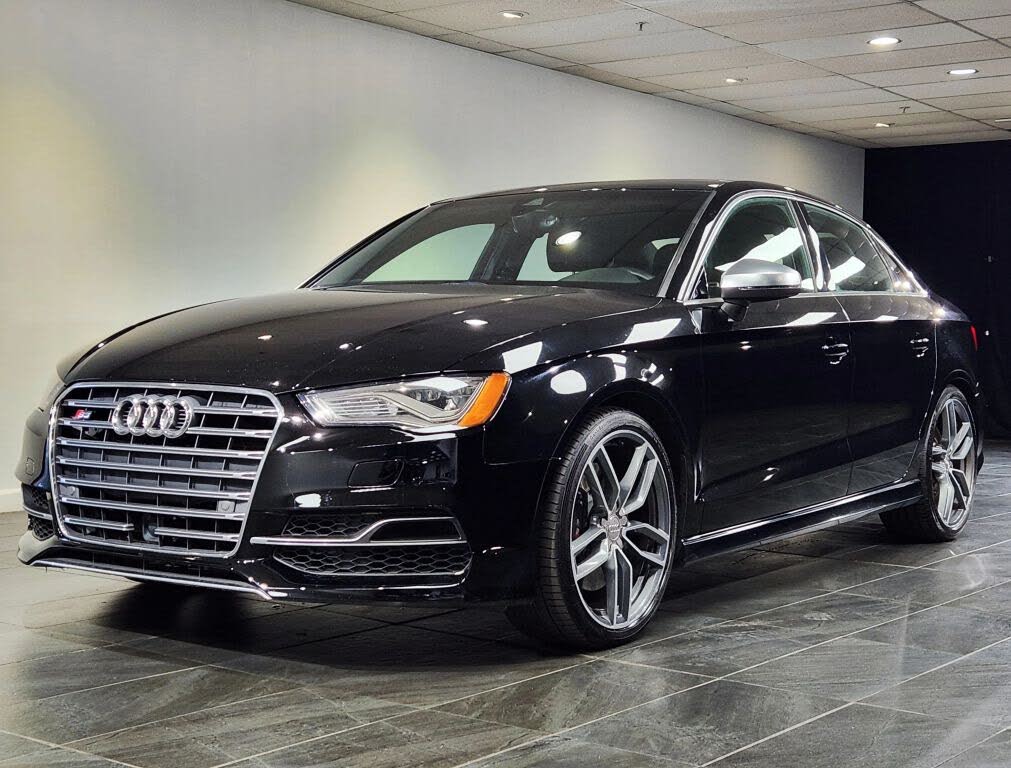2015 Audi S3 2.0T quattro Prestige AWD