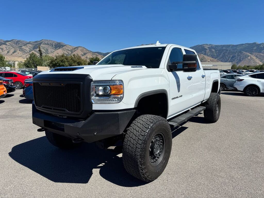 2019 GMC Sierra 2500HD Denali Crew Cab 4WD