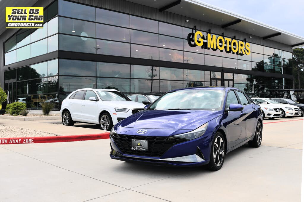 2022 Hyundai Elantra Limited FWD