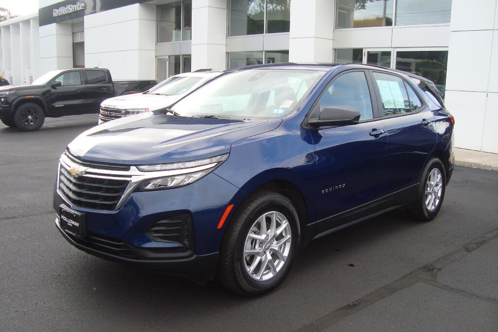 2023 Chevrolet Equinox LS FWD with 1LS