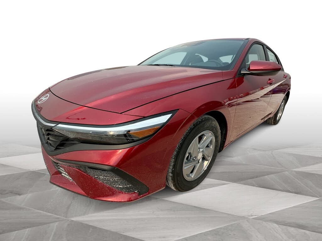 2025 Hyundai Elantra SE FWD