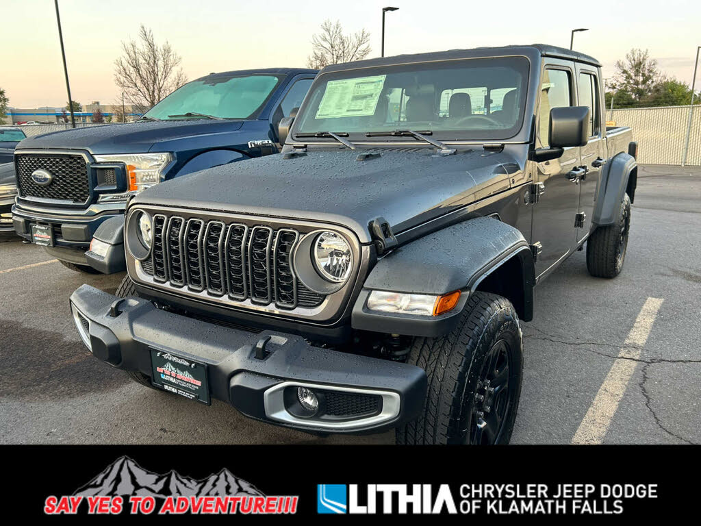 2025 Jeep Gladiator Sport Crew Cab 4WD
