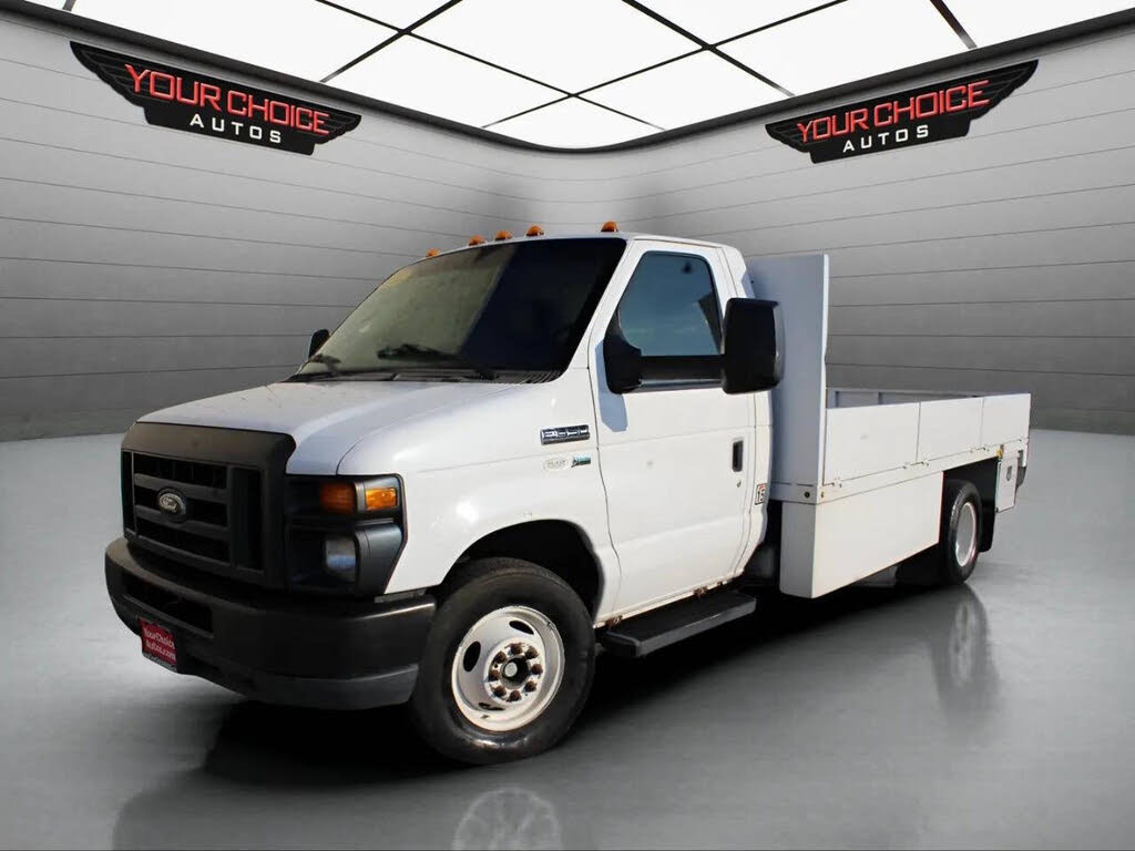 2011 Ford E-Series E-350 XLT Super Duty Passenger Van
