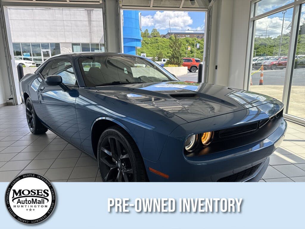 2023 Dodge Challenger SXT RWD