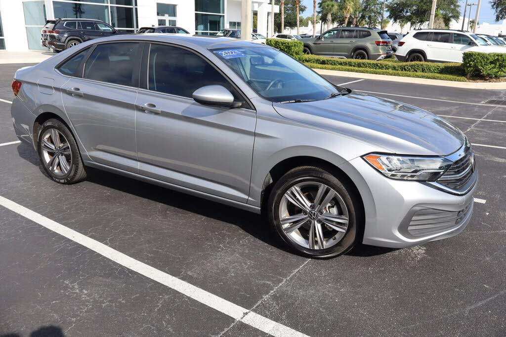 2022 Volkswagen Jetta 1.5T SE FWD