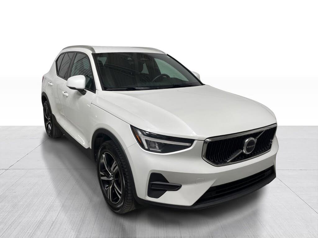 2023 Volvo XC40 B5 Core AWD