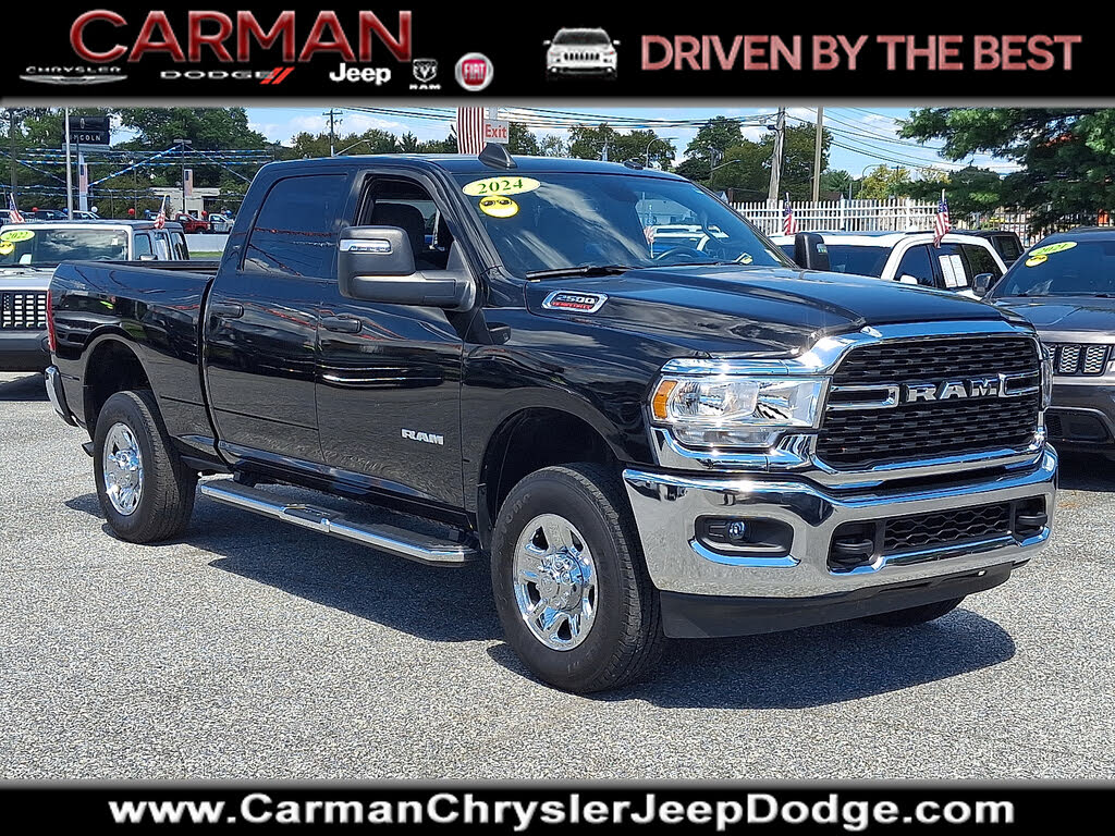 2024 RAM 2500 Big Horn Crew Cab 4WD
