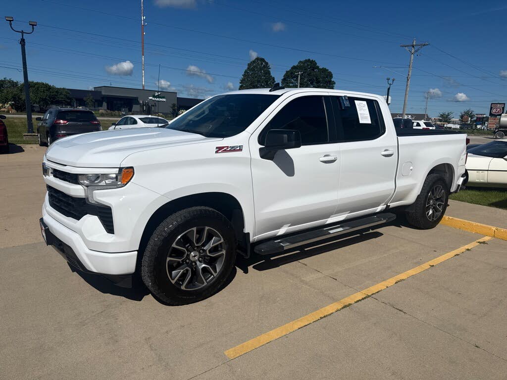 2022 Chevrolet Silverado 1500 RST Crew Cab 4WD