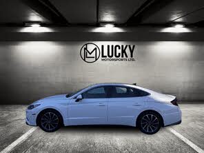 Hyundai Sonata Luxury FWD