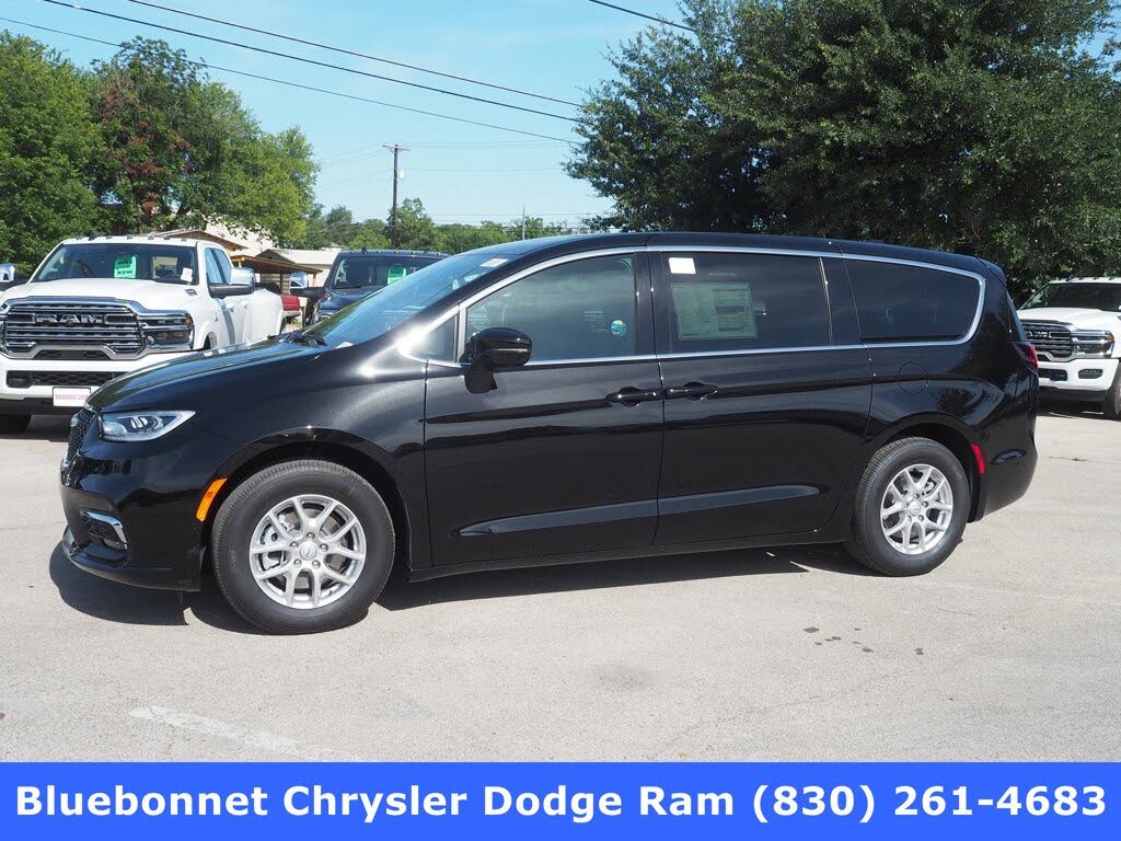 2025 Chrysler Pacifica Select FWD