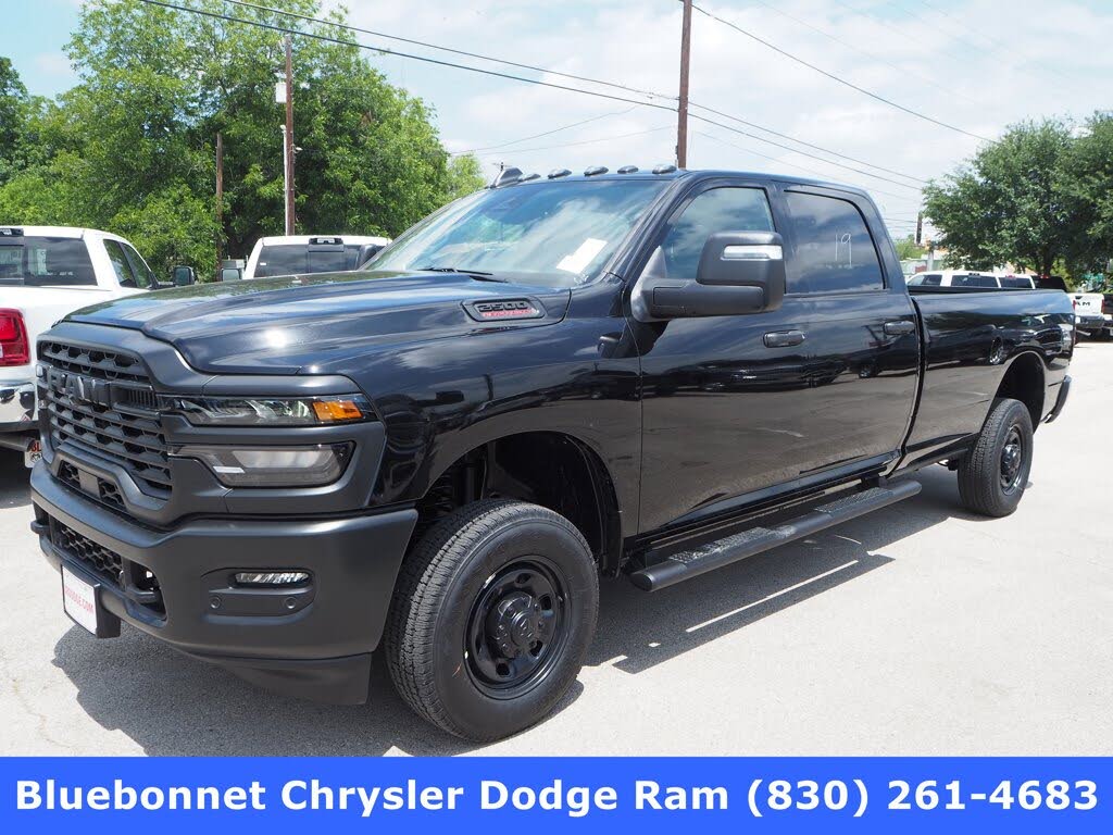 2025 RAM 2500 Tradesman Crew Cab LB 4WD