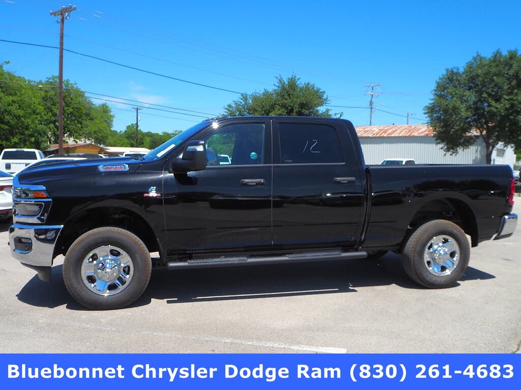 2025 RAM 2500 Tradesman Crew Cab 4WD