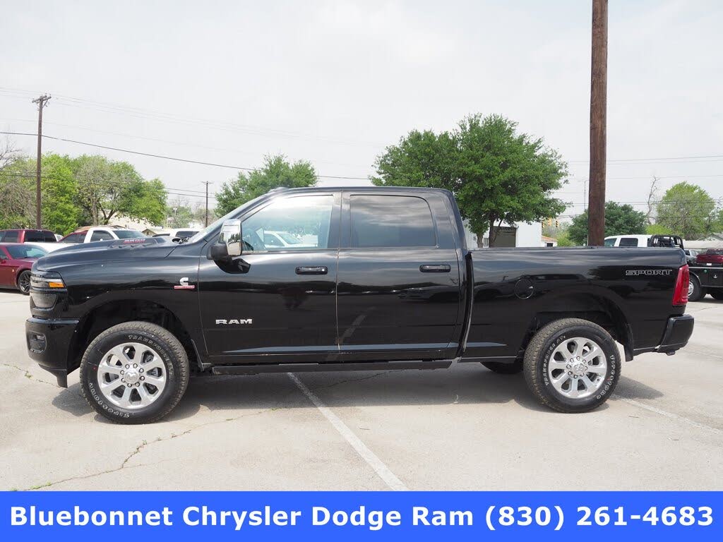 2025 RAM 3500 Laramie Crew Cab 4WD
