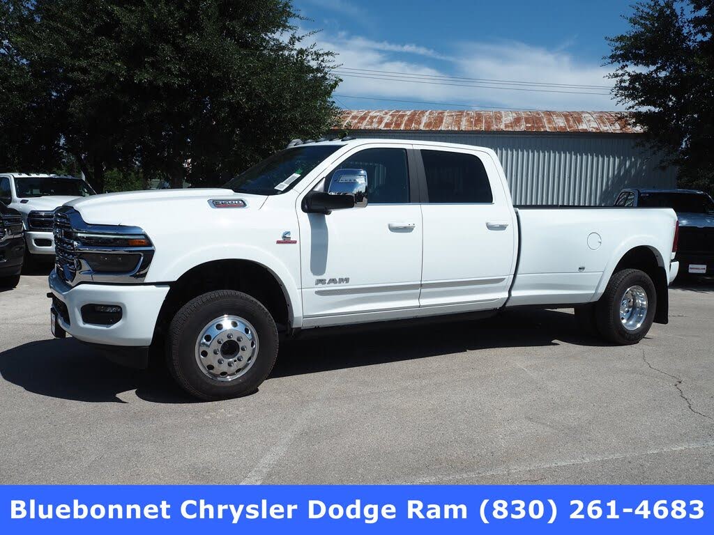 2025 RAM 3500 Limited Crew Cab LB DRW 4WD