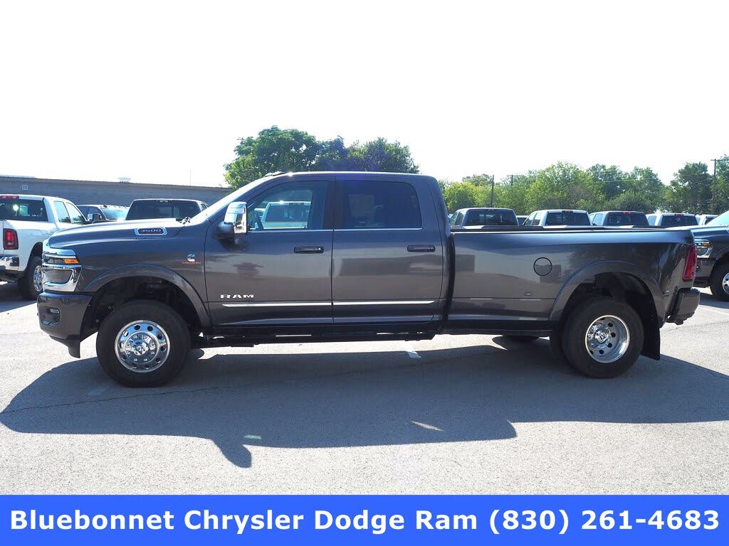 2025 RAM 3500 Limited Crew Cab LB DRW 4WD