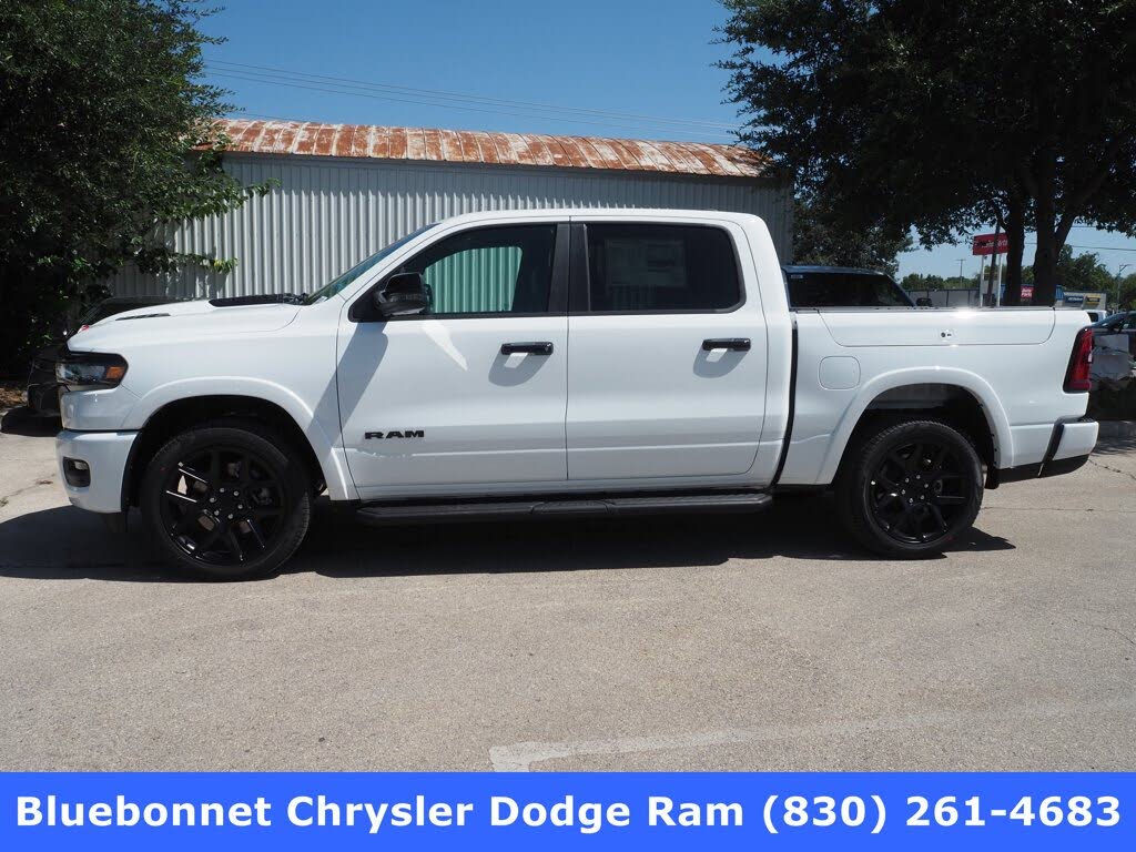 2026 RAM 1500 Laramie Crew Cab 4WD