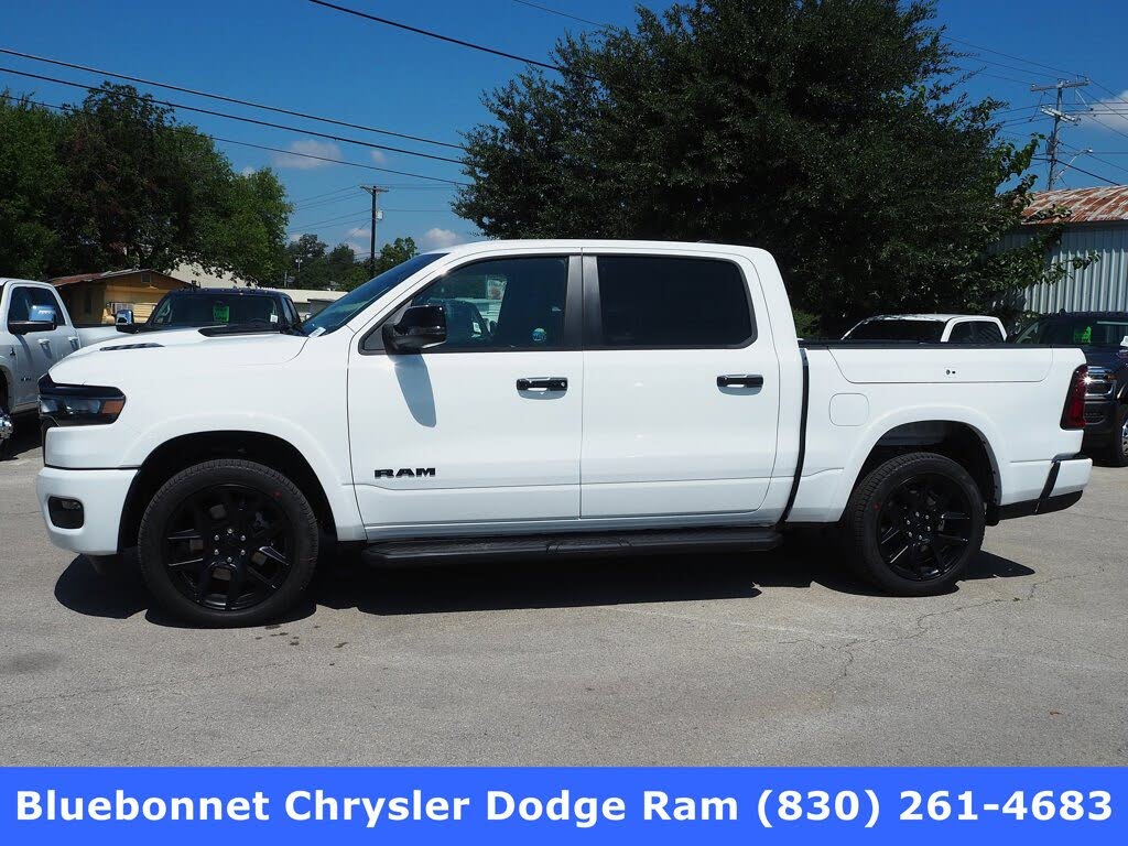 2026 RAM 1500 Laramie Crew Cab 4WD