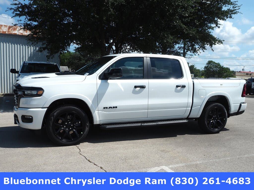 2026 RAM 1500 Laramie Crew Cab 4WD