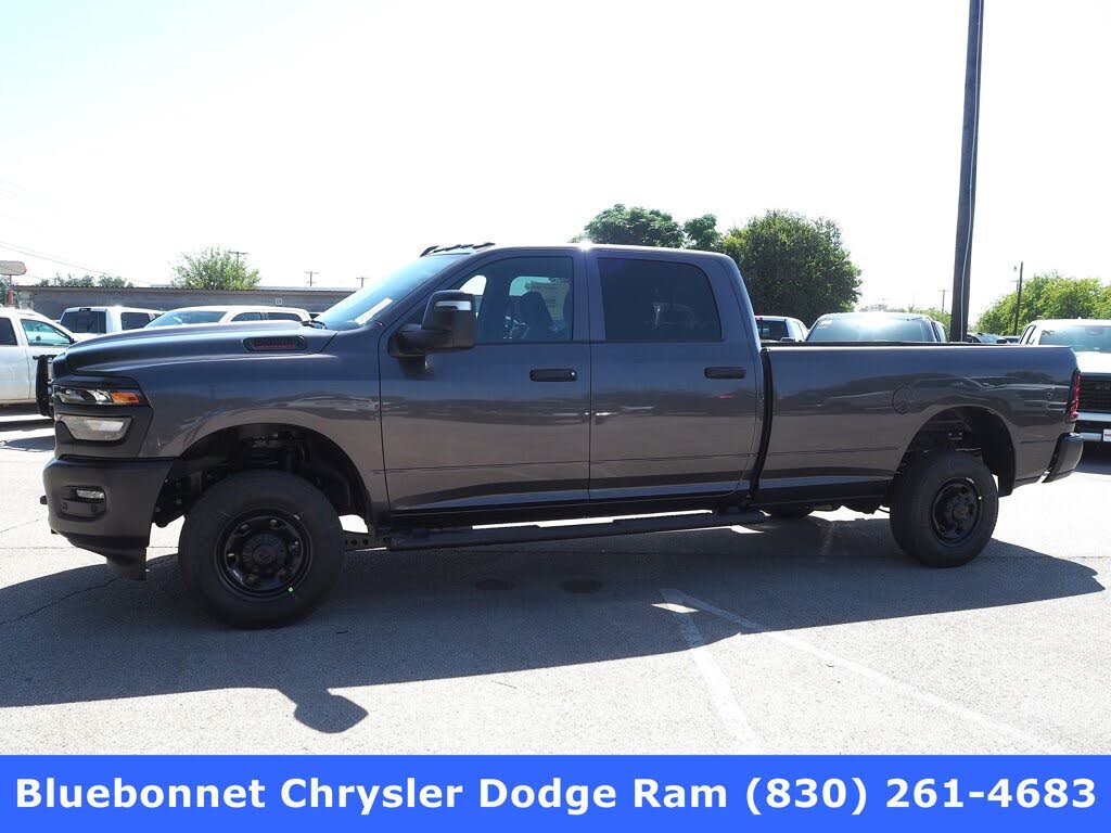 2026 RAM 2500 Tradesman Crew Cab LB 4WD